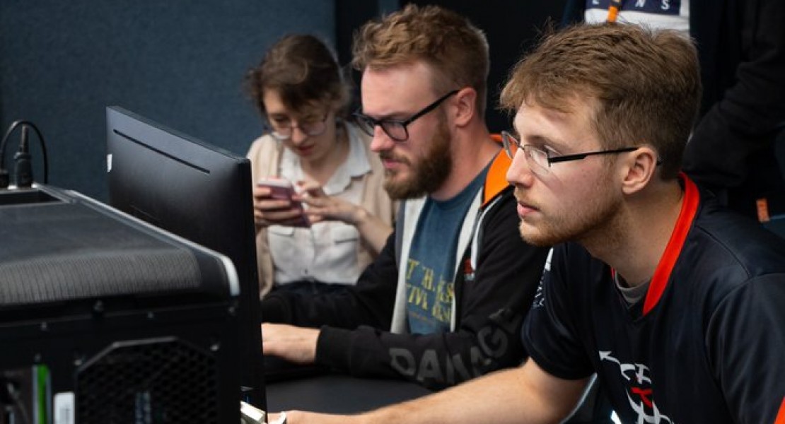 Picture of the operations team.